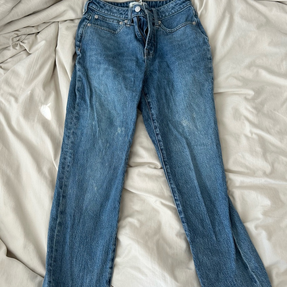 Stylish Denim Women's Straight Leg Jeans